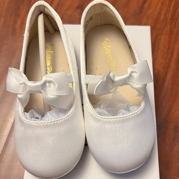 Mary Janes Childrens White Dress Shoes DREAM PAIRS Toddler Girls Dress Shoes  Mary Jane Flats, Girls
